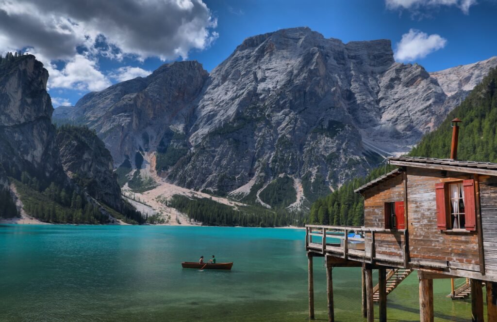 The ring of Lake Braies and Malga Foresta